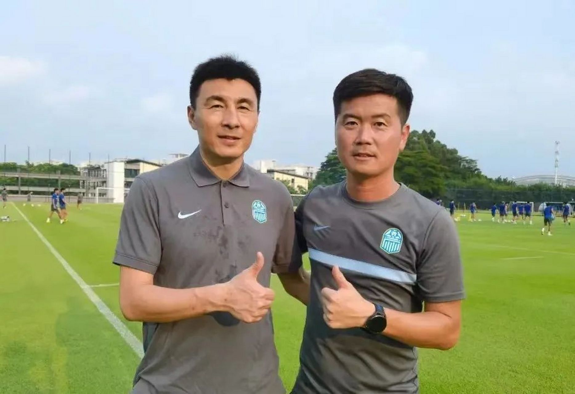 秦奋欲篮球官网-星光闪耀，备战冲刺，争取胜利向国际足坛进发