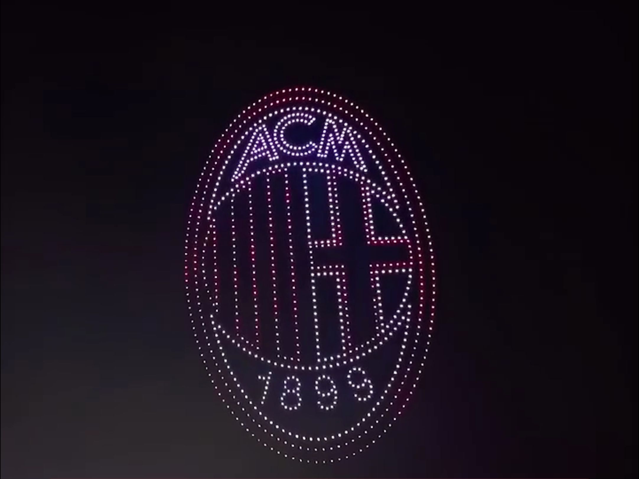 关于AC米兰球队庆祝俱乐部成立百年纪念的信息